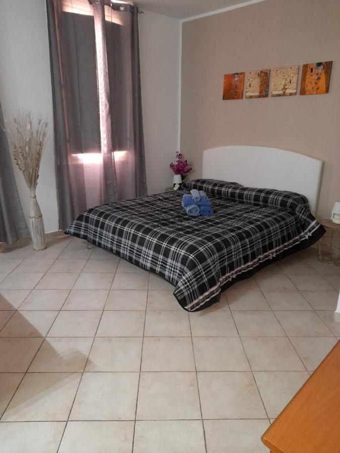 Civico 2 Apartment Sassari Exterior photo